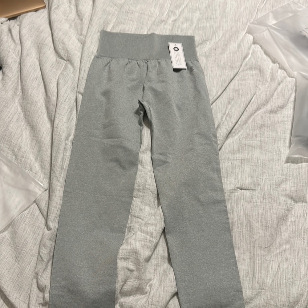 Astoria activewear seamless leggings